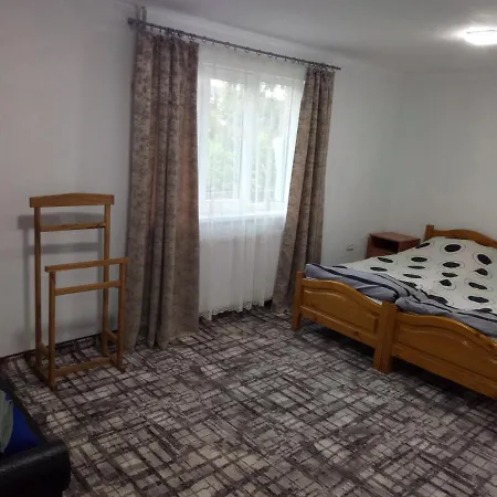 Sova Apartment Lazeshchyna Exterior photo